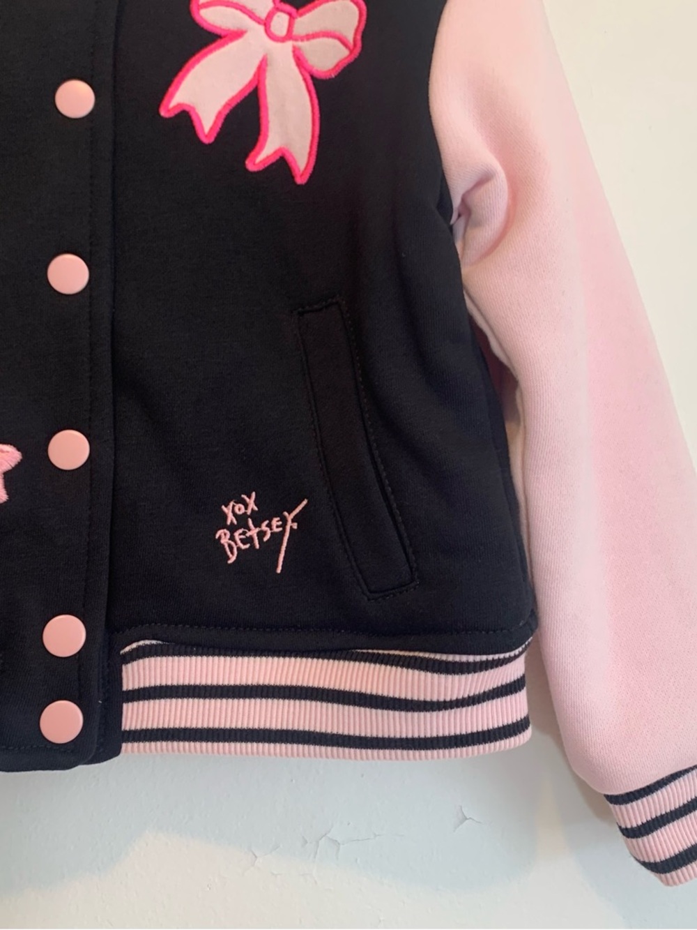 Betsey Johnson Ribbon Sequins Bomber Jacket Pink & Black Girl’s 6 - Picture 4 of 8